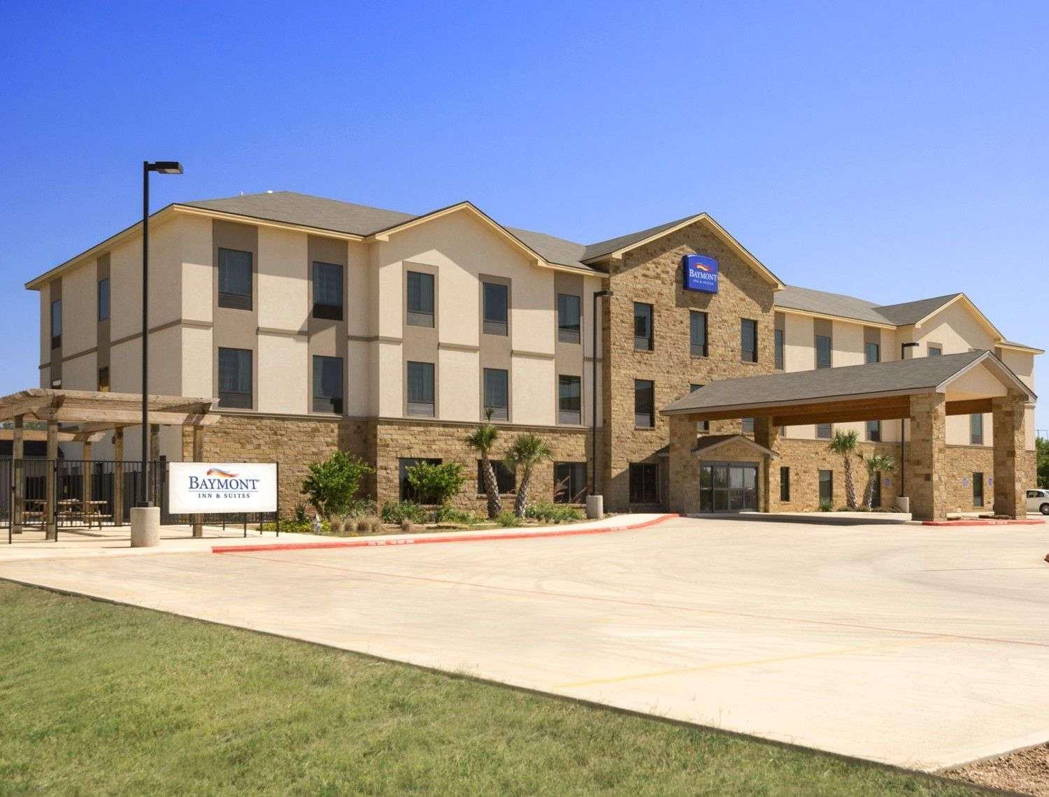 Petrostay Inn & Suites Cotulla Εξωτερικό φωτογραφία